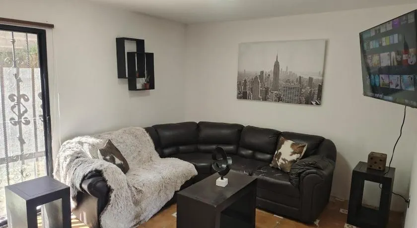 Practical and Comfortable in a quiet area - Image 1