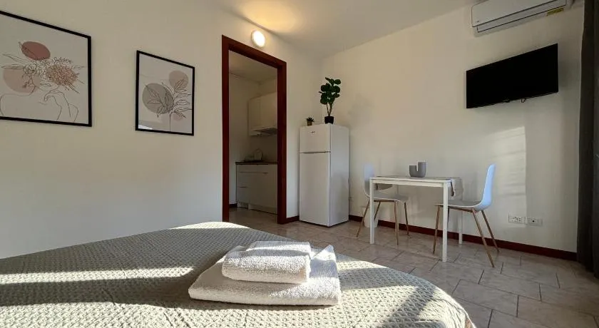 Garden Residence - Image 1