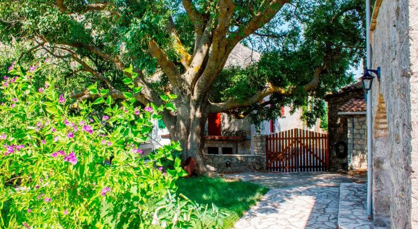 Menelia Cottage - Image 1