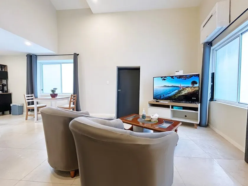 KozyGuru | Summer Hill | 1 Bed TownHouse - Image 1