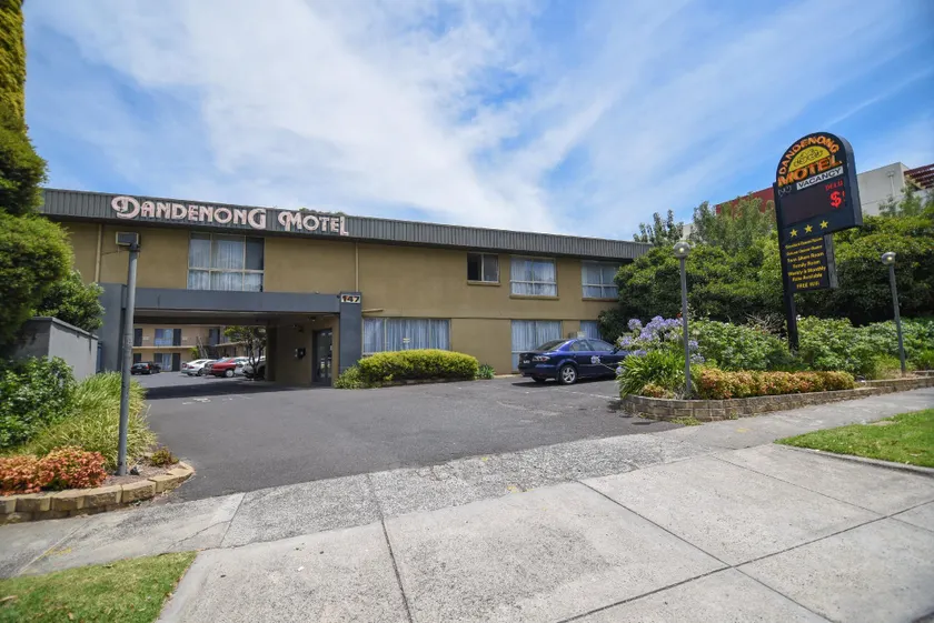 Dandenong Motel - Image 1