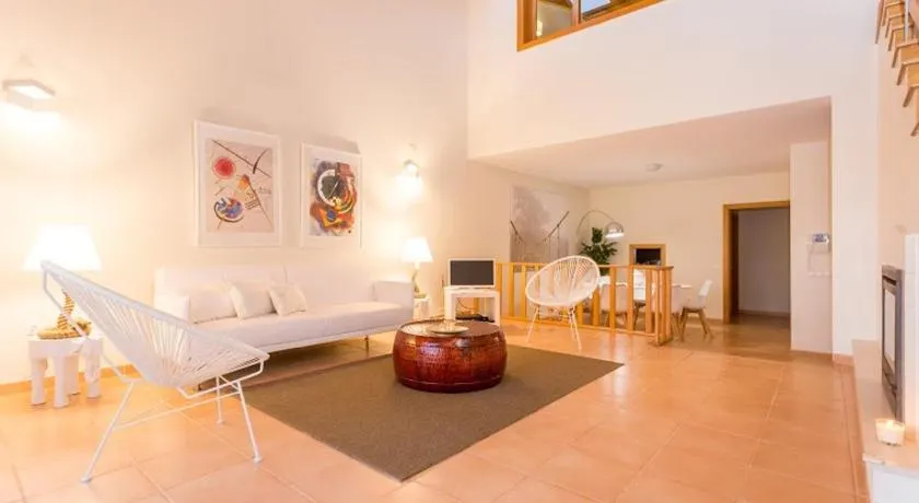 Villas T3 com Jardim Vila Sagres - Image 1