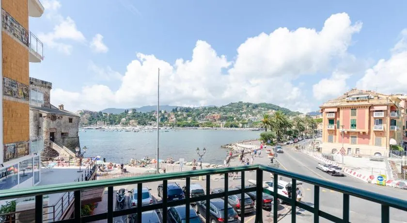 Casa Rosa al Mare, Rapallo - Image 1