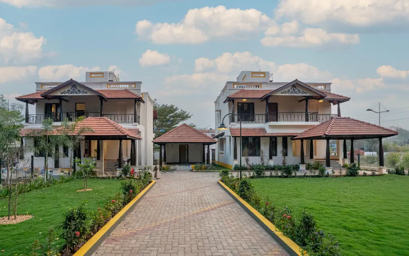 Nadhima Villas - Image 1