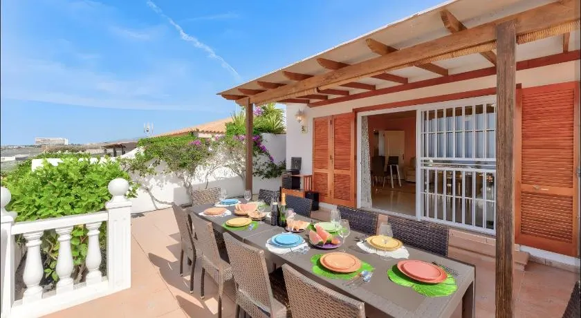 Villa de vacances 'Bella Villa In Callao' avec vue sur mer, Wi-Fi et climatisation - Image 1