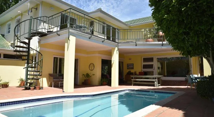On Pinewood Guest House - Image 1