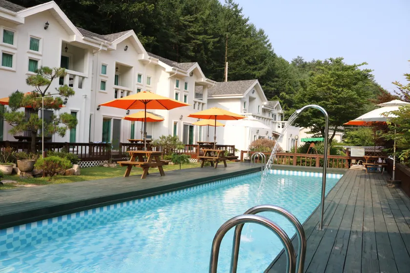 Hoengseong Lohengrin Pension - Image 1