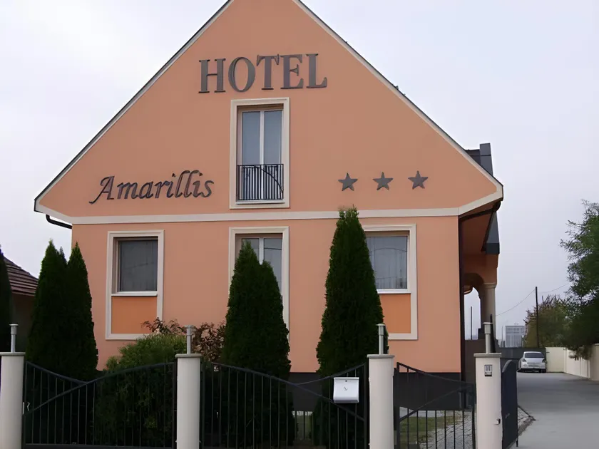 Hotel Amarillis - Image 1