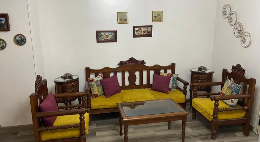 nora's apartment - Image 1
