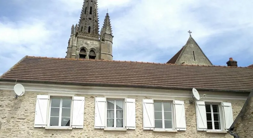 Les Fontaines - Image 1