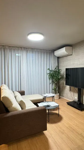 Akikawa Mashiki 4 | 15 mins to Airport | 5LDK House | Up to 8 Guests - Image 1