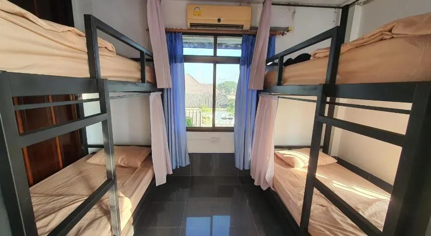 Fip's Inn Hostel Thakhek - Image 1