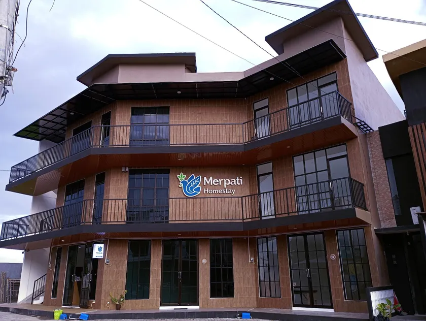 Merpati homestay jember - Image 1