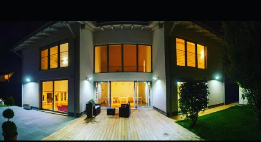 Wooden house - Image 1