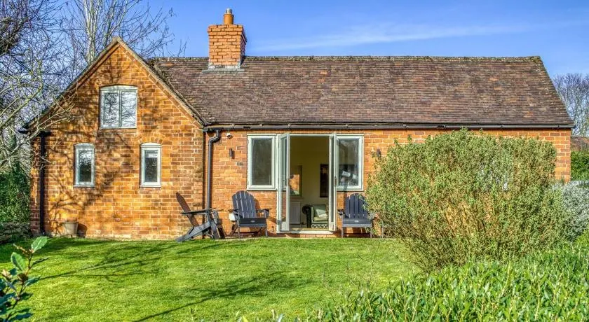 Gleanings Cottage - Image 1