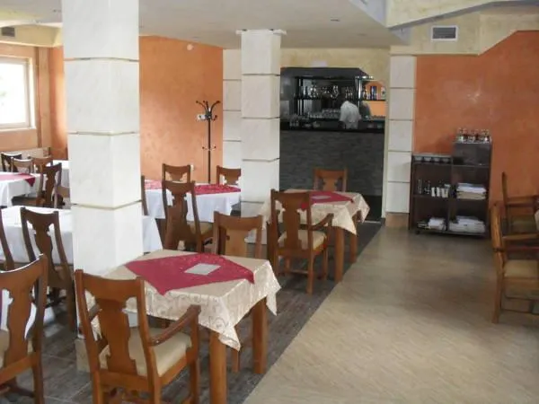 Hotel Lovac - Image 1