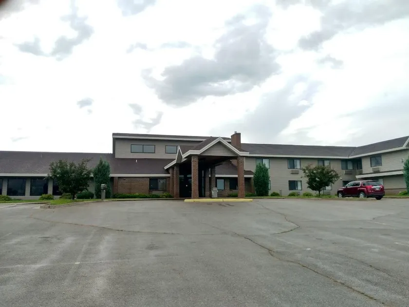 MADELIA HOTEL - Image 1