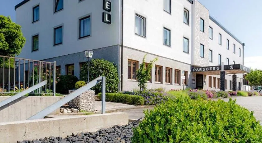Hotel Parsberg in Puchheim - Image 1