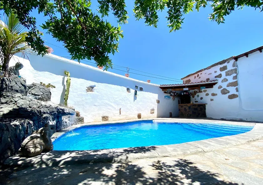 Casa rural con estupenda piscina en Arico- Grande - Image 1