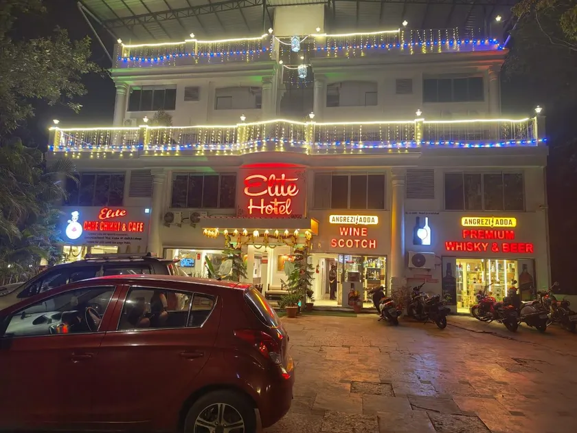 Elite Hotel - Image 1