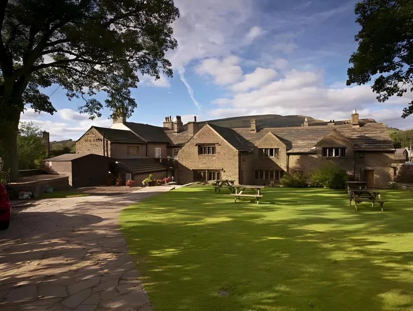 The Old Hall Inn - Image 1
