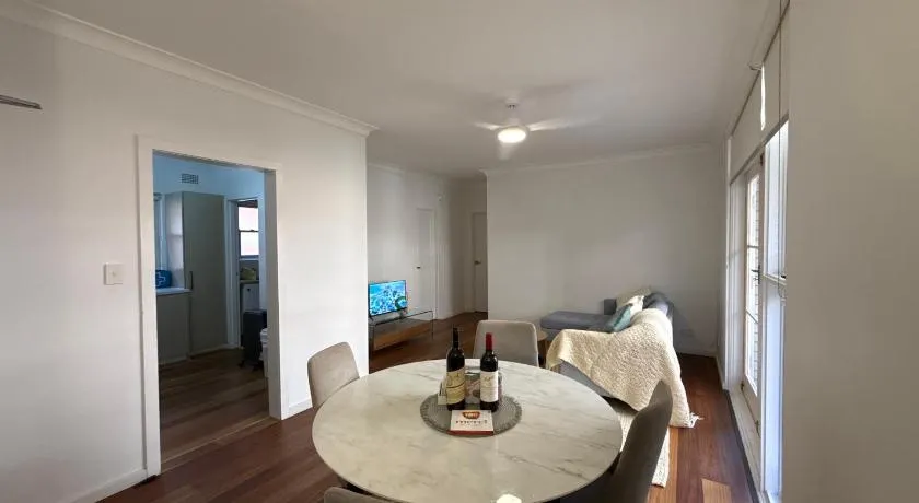 Randwick Shared Apt with Study & built in wardrobe - Image 1