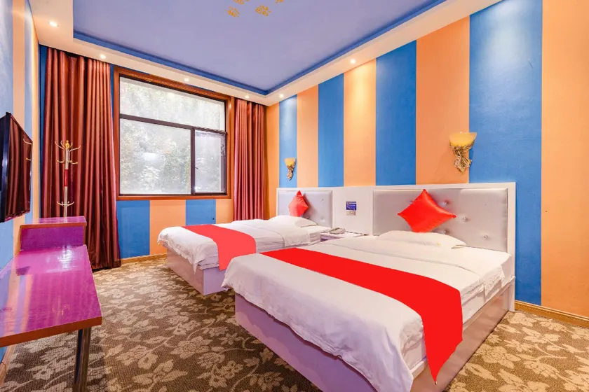 Jin Ding Express Hotel (Yue Fei Temple Scenic Area Branch) - Image 1