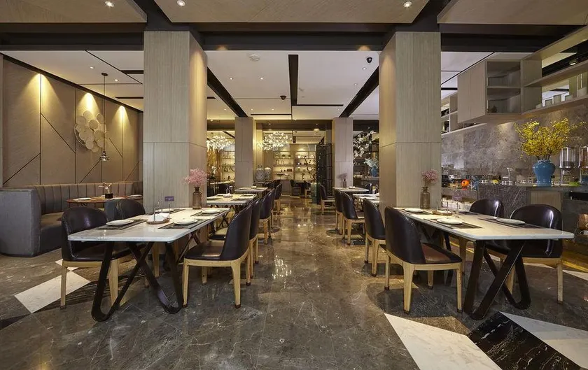 Yangzhou Qionghua Building Hotel - Image 1