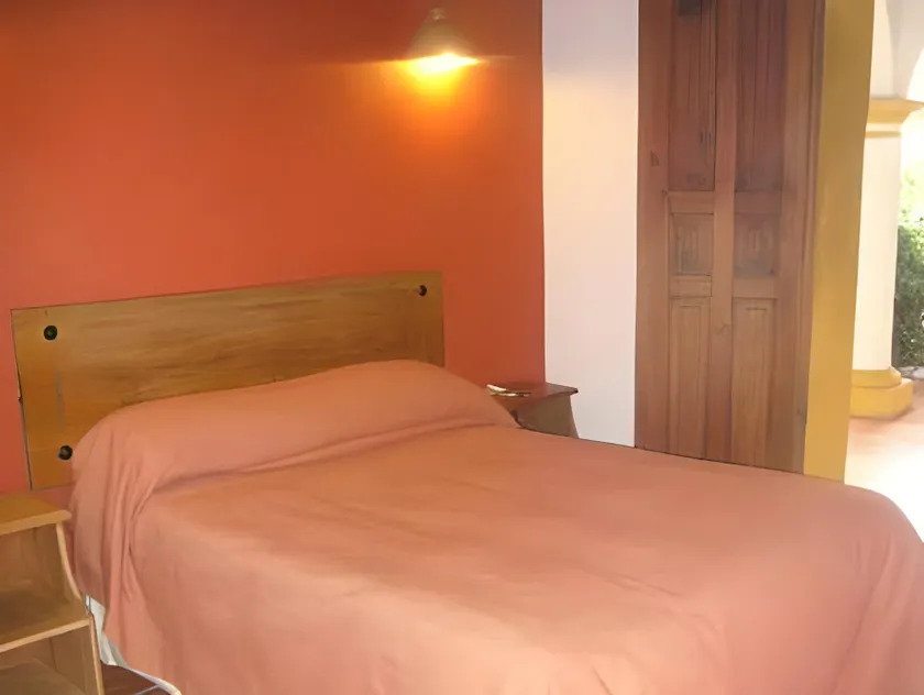 Hotel Casa Margarita - Image 1