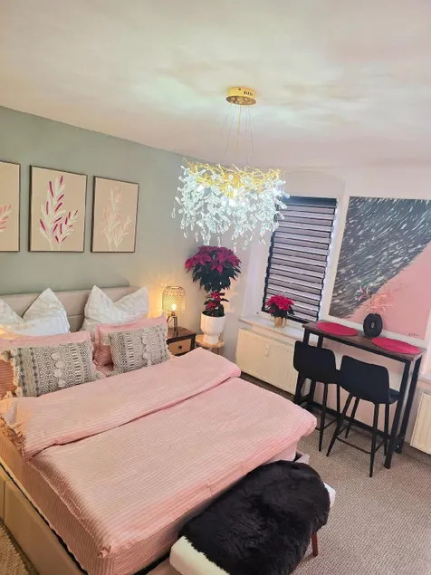 Cozy Pet-Friendly Apartment - Image 1