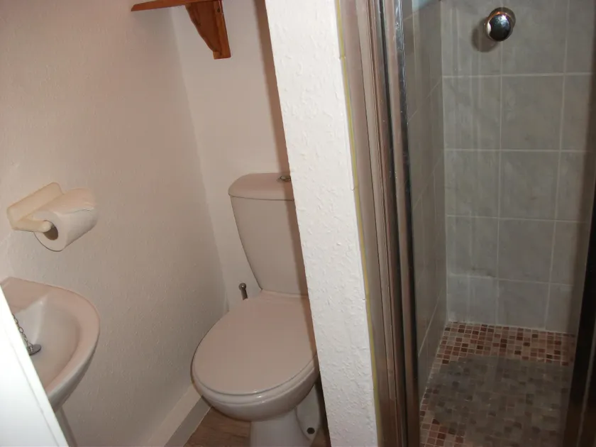 Lawnswood Apartments - Image 1