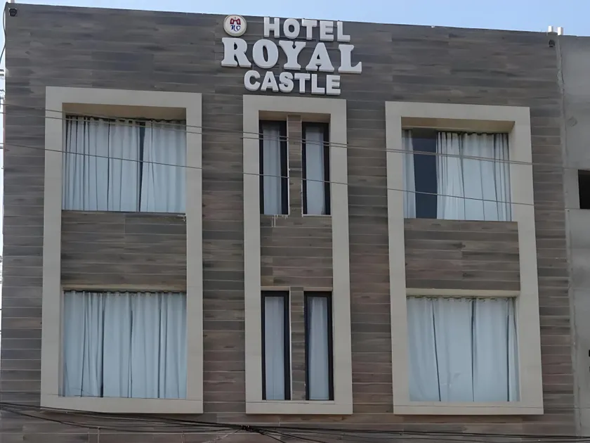 Hotel Royal castle - Image 1