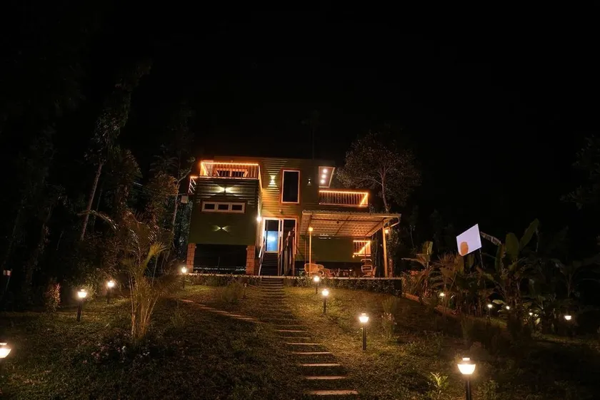 Highland Estate near Thooval Falls by Sapovnela - Image 1