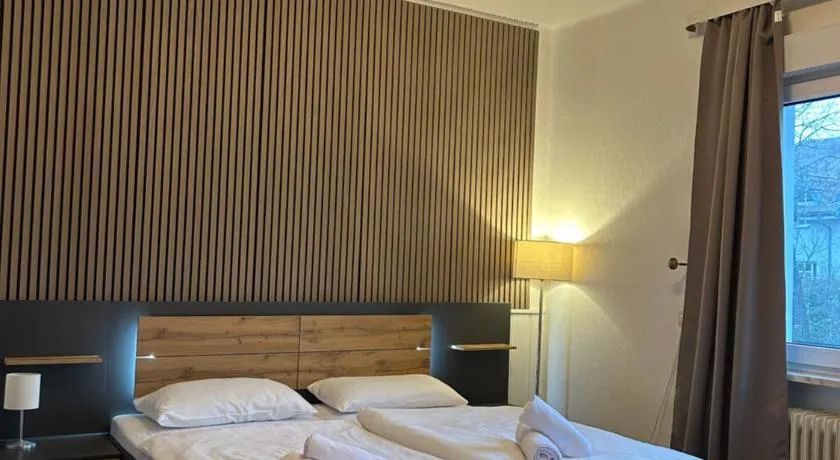 Riverside Airport Hotel - Image 1