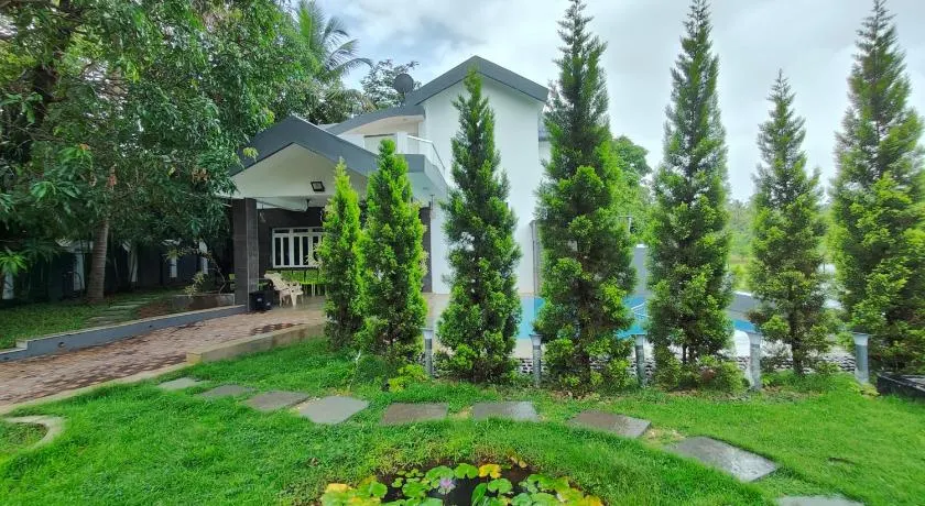 Zoya Farm House - Image 1