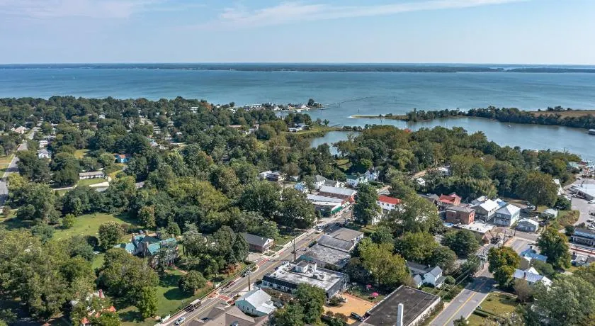 The Chesapeake Inn - Image 1