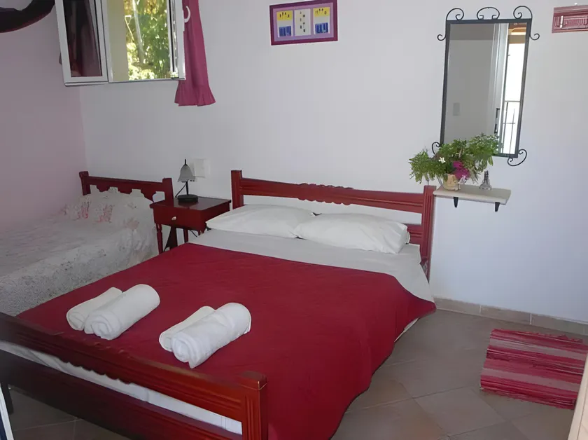 Pansion Limni - Image 1