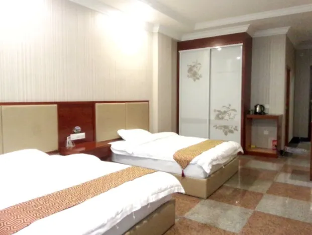 Xinxin Business Hotel - Image 1