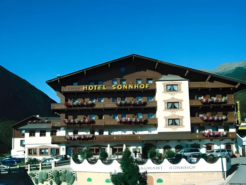 Hotel Sonnhof - Image 1