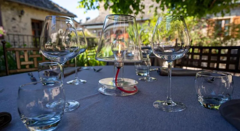 Hôtel-Restaurant Au Moulin d'Alexandre - Image 1