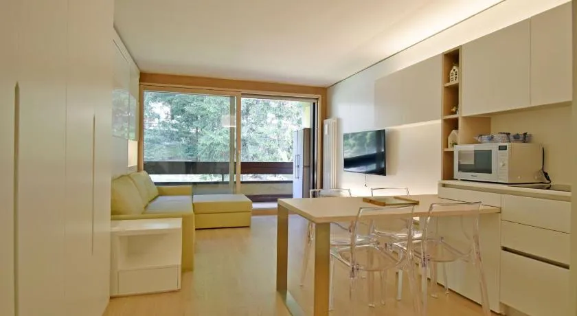 Silvana Apine Studio 131 MhD - Image 1