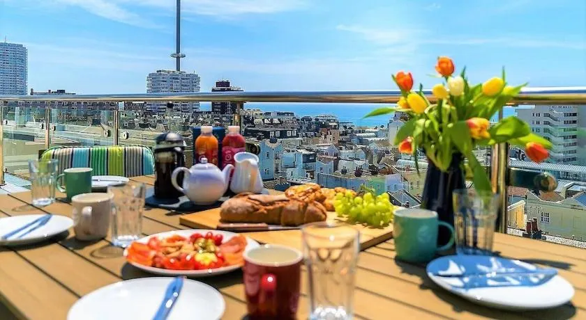 SeaBrighton Penthouse with private sea view roof terraces - Image 1