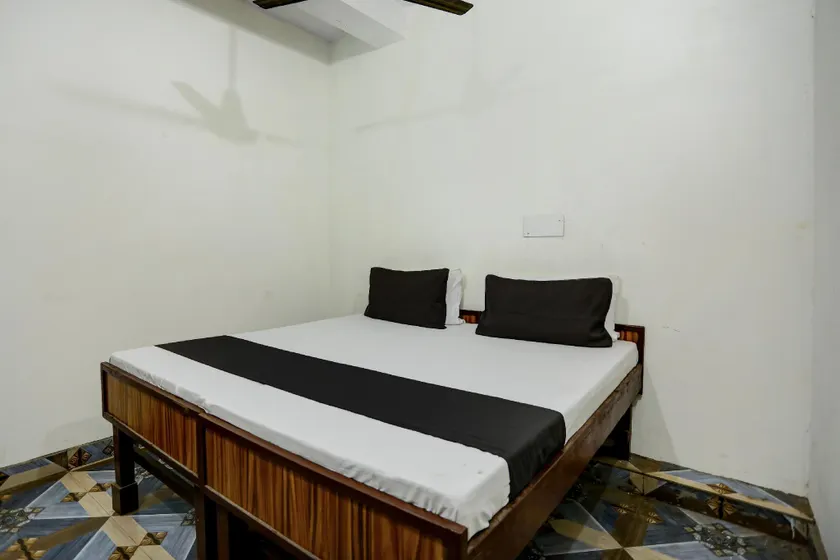 Hotel O by OYO Swagat - Image 1