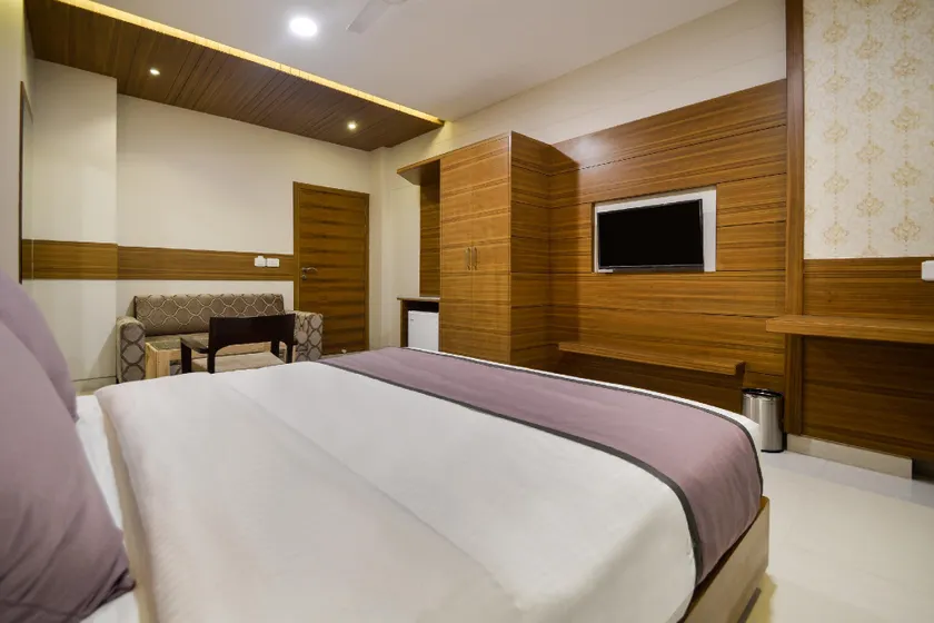 Hotel O Blue Orchid - Image 1