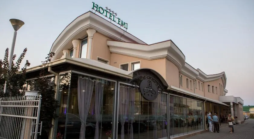 Hotel Emi - Image 1