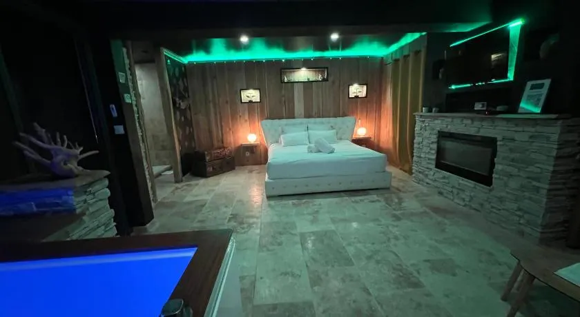Le Lodge des Charmes 5 étoiles - Image 1
