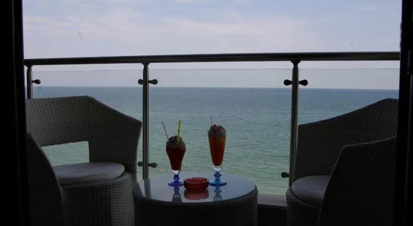 Dion Hotel - Image 1