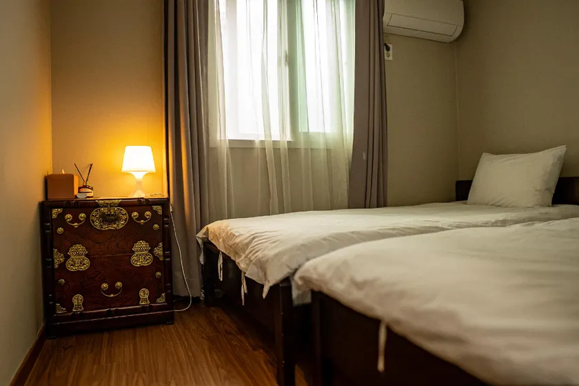 HOTEL YH- Yeonhuijang - Image 1