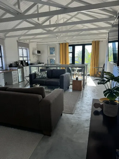 Cozy spacious loft on 4th Avenue - Image 1