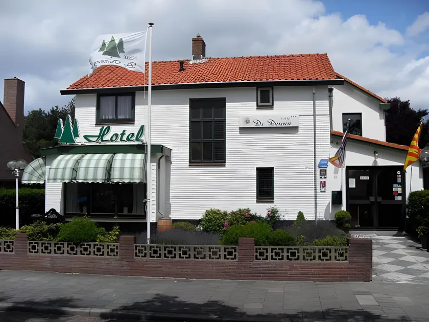 Hotel De Dennen - Image 1